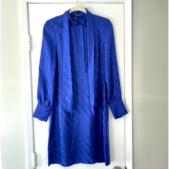 Banana Republic Dresses & Skirts - Banana Republic Blue Silk Long Sleeve Dress